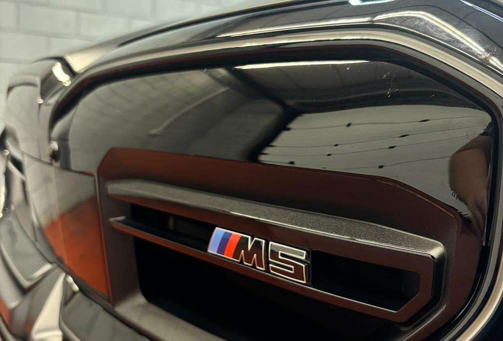 BMW M5 PHEV 4.4 AS (535 kW)
