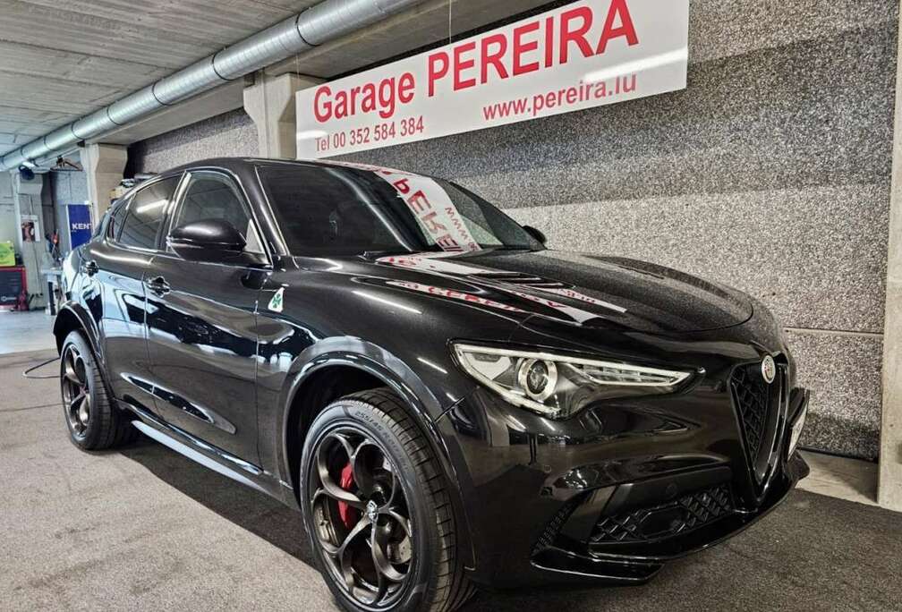 Alfa Romeo Quadrifoglio 510 CV Quadrifoglio 1ere main  CARBON