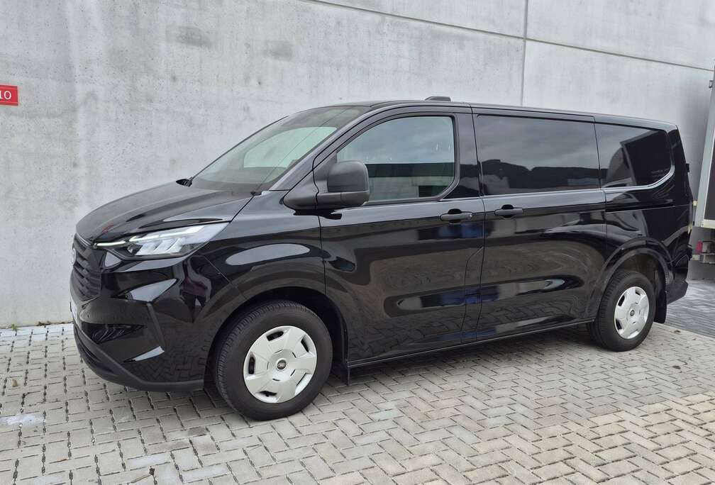Ford Transit Custom 2.0 TDCi L1H1 Limited Multi-use S/S Limited