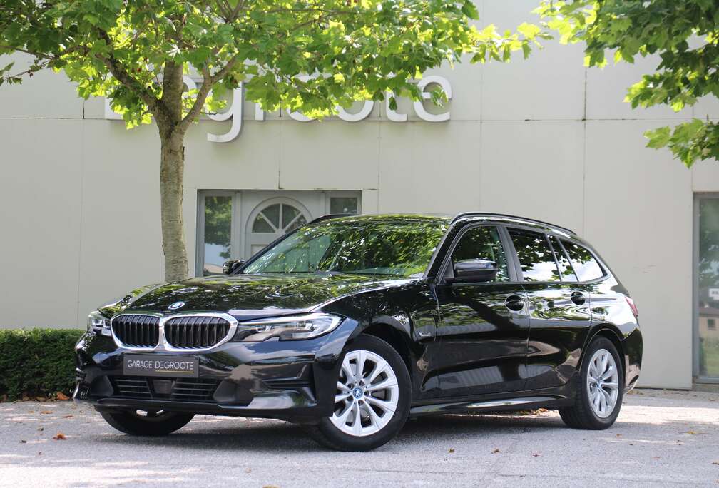 BMW e Touring PHEV 2.0T Autom. *OPEN/PANODAK*APPS*LED*