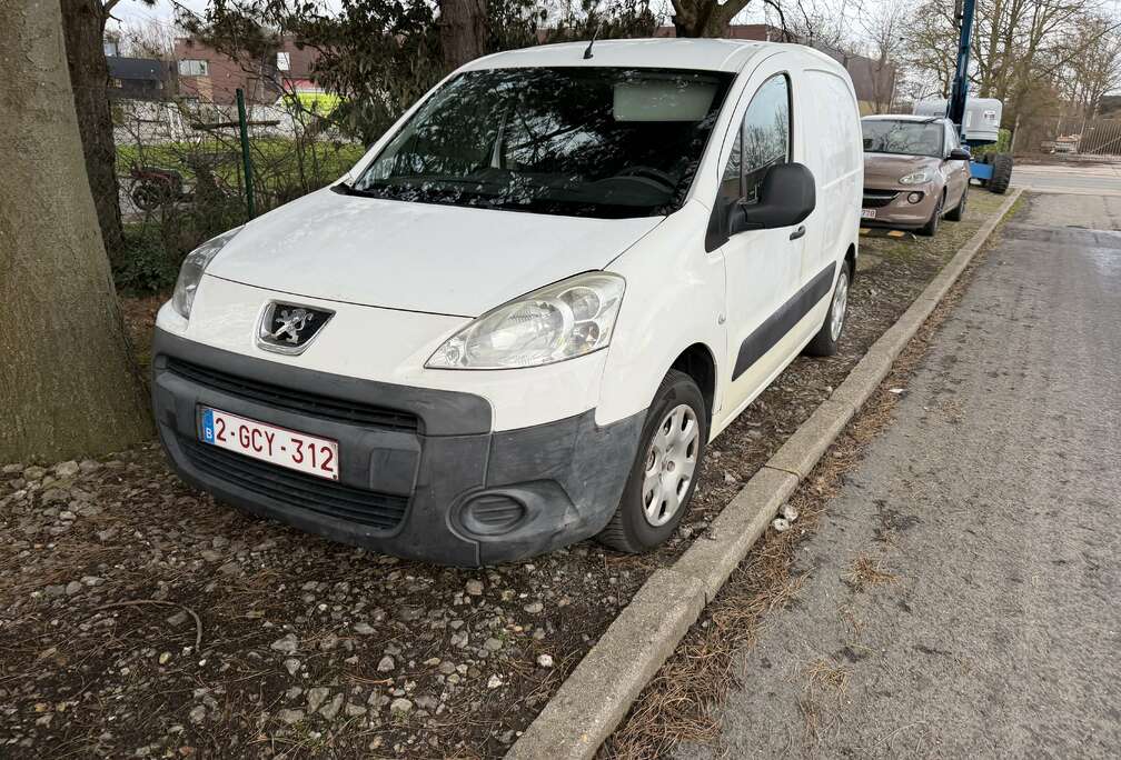 Peugeot 1.6 HDi L1H1 Confort 120