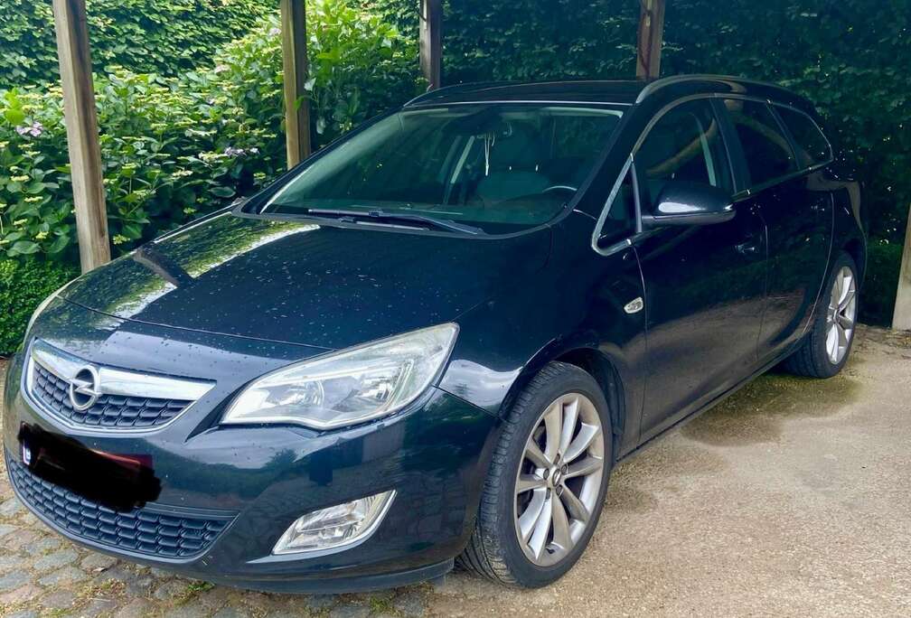 Opel 1.4 Sports Tourer ecoFLEX Selection