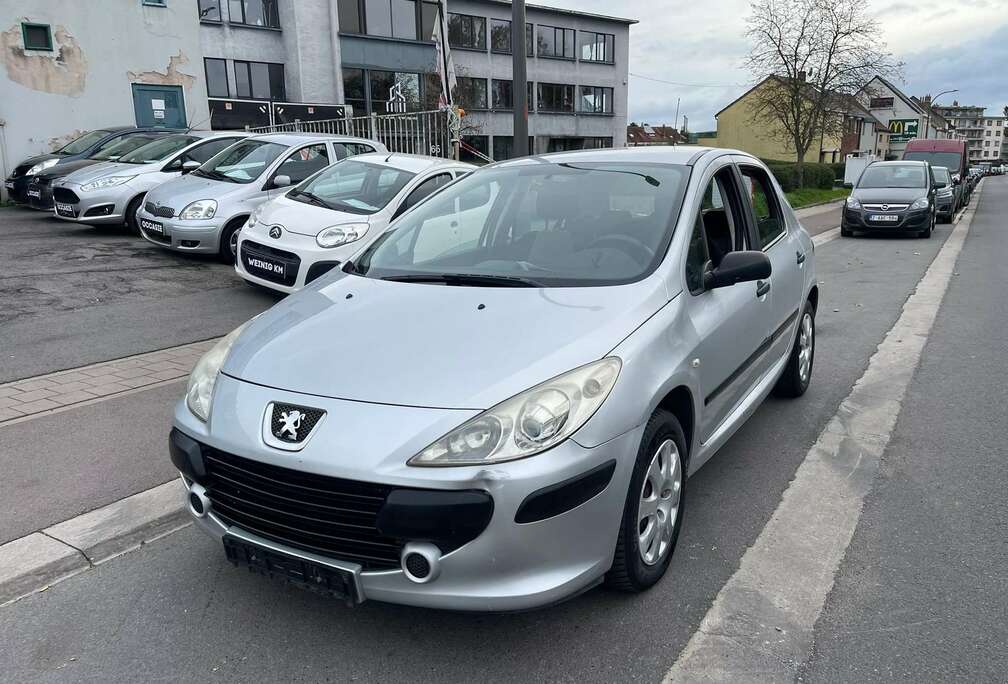 Peugeot 1.4i Confort**UNIQMENT EXPORT AFRIQUE***