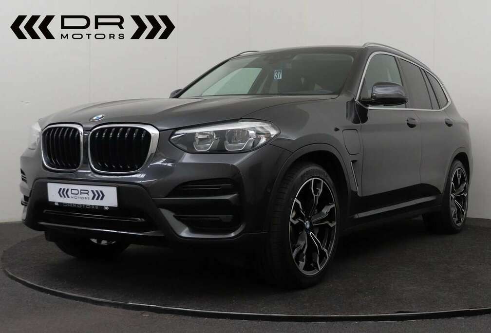 BMW XDRIVE 30e - BUSINESS - CARPLAY