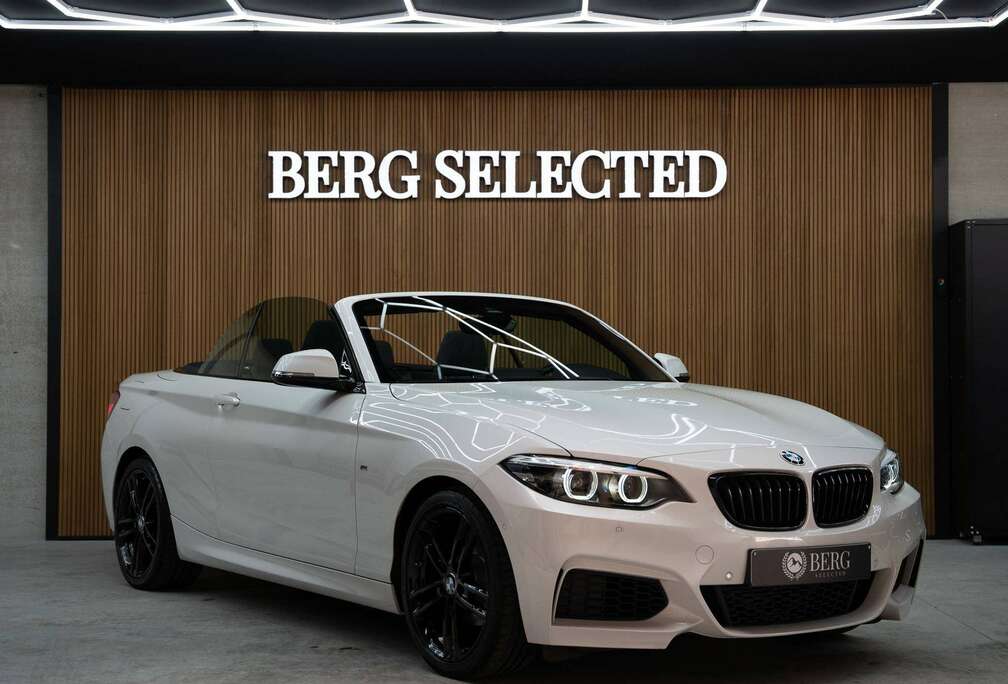BMW Cabrio  M Sport  Camera  Memory seats  Verwarmd stuur/zetel  LED  Keyless   HiFi