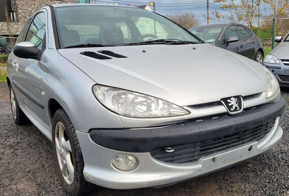 Peugeot 1.6i AL GEKEURD ROOS FORM 121000km euro 4 2003