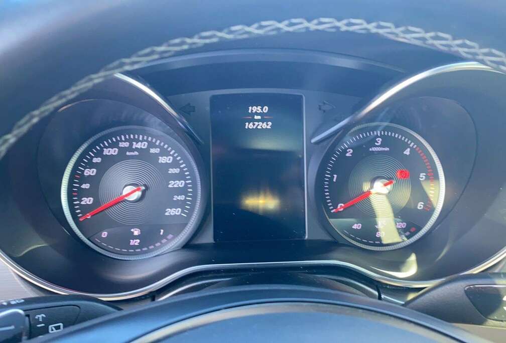 Mercedes-Benz d lang 7G-TRONIC Exclusive Edition