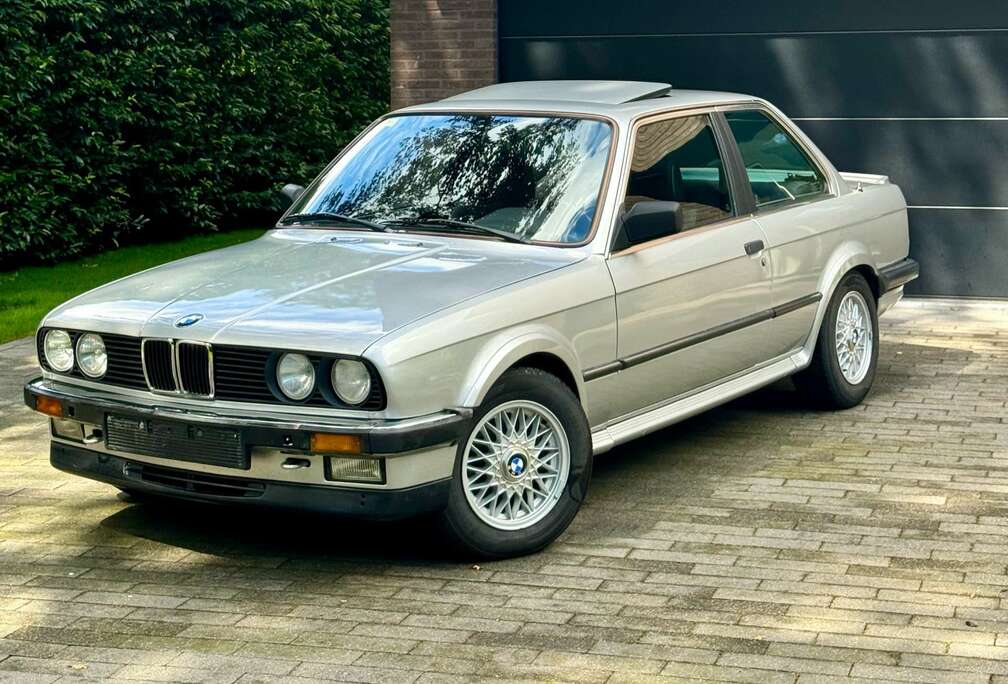 BMW BMW E30 325iX Coupé Manual