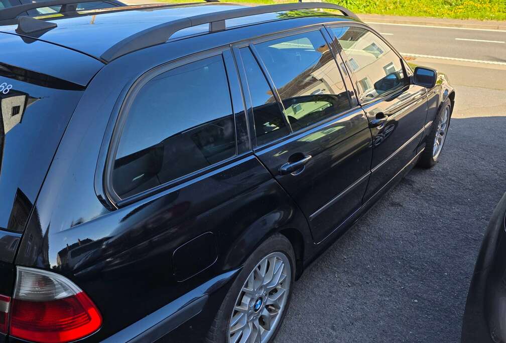 BMW Touring 320 dA Pack