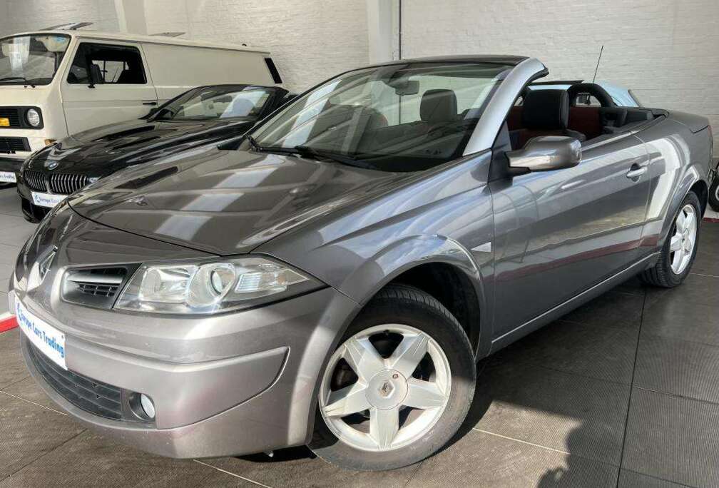 Renault CC CAB CABRIO EXCEPTION 1.6i 110CH CUIR 1ÈRE MAIN DISTRIBUTION OK GAR 12M
