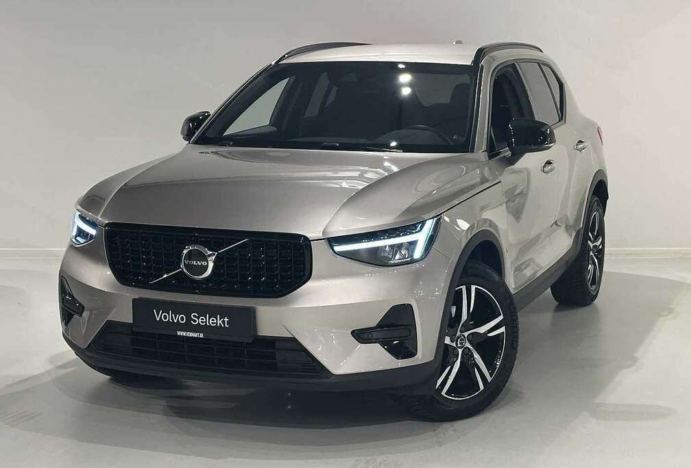 Volvo T2 Plus Dark