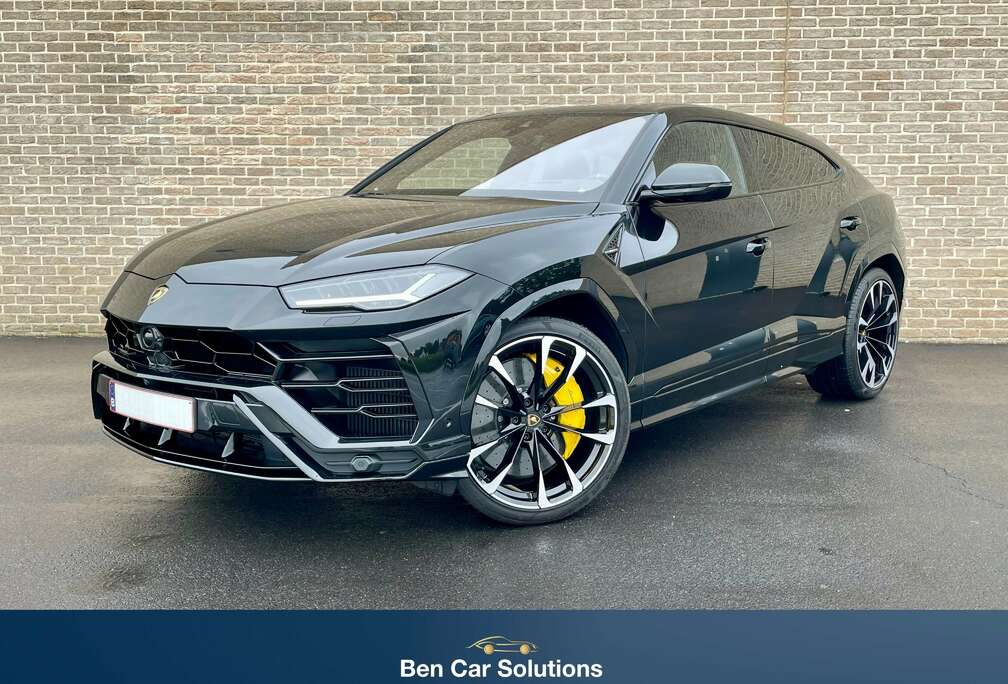 Lamborghini B&O - massage seats - Carbon fibre interior