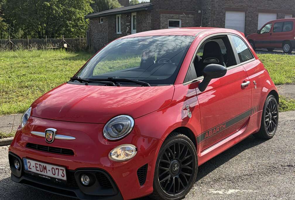 Abarth 1.4 T-Jet Edizione Rossa