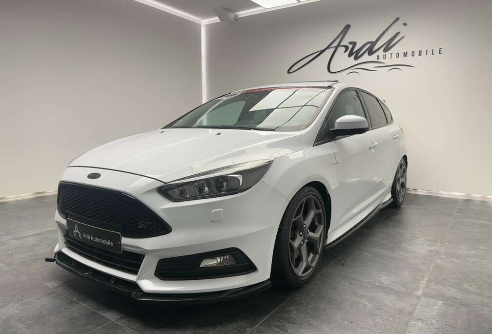 Ford ST 2.0 EcoBoost*RECARO SEAT*TOIT OUV*GARANTIE*