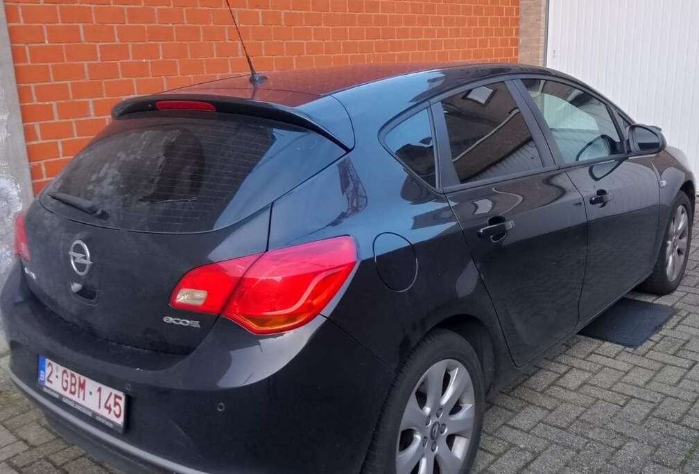 Opel Astra 1.7 CDTi Design Edition