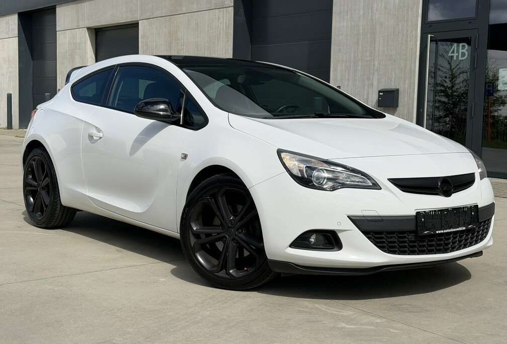 Opel GTC 1.4 Turbo 140pk / NAVI / CRUISE / PDC / GEKEU