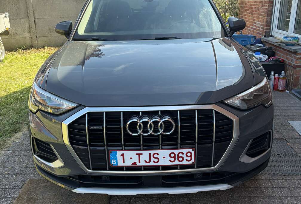 Audi 40 TFSI quattro S tronic advanced