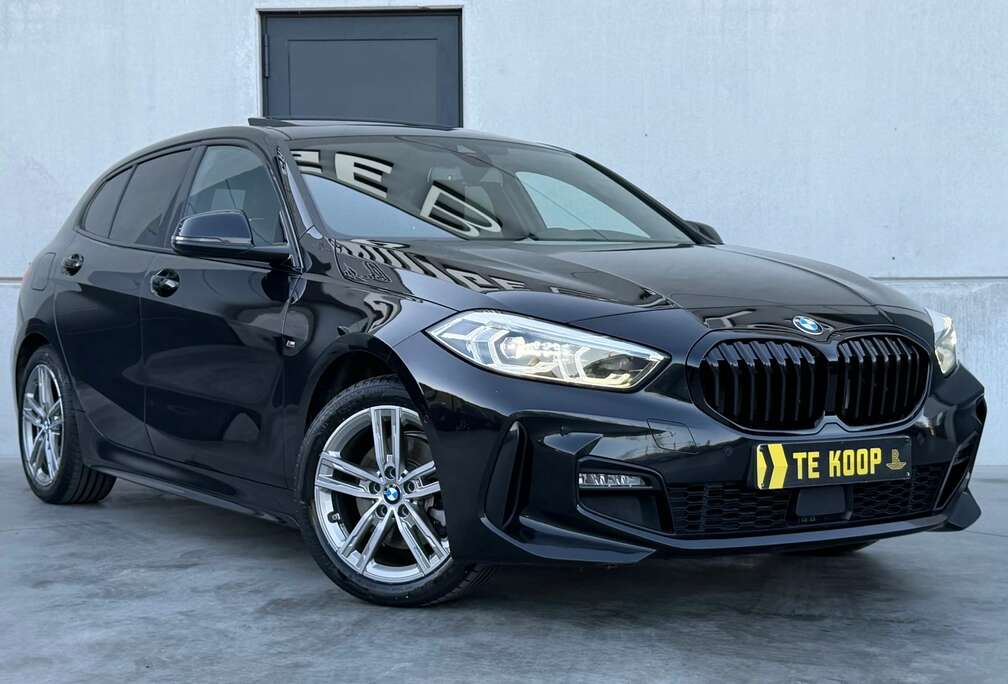 BMW M Pack * CarPlay * Panoramadak * Live Cockpit Professional * LED * Camera * Stoelverwarming * Driving Assistant