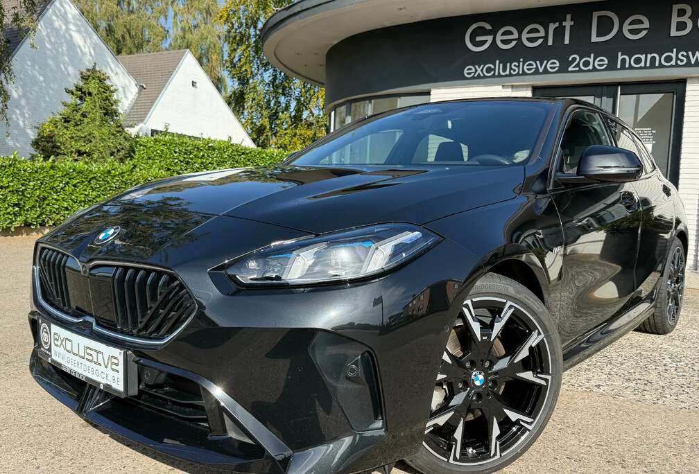 BMW 120iAS /MSPORT/HEADUP/CAMERA/19\