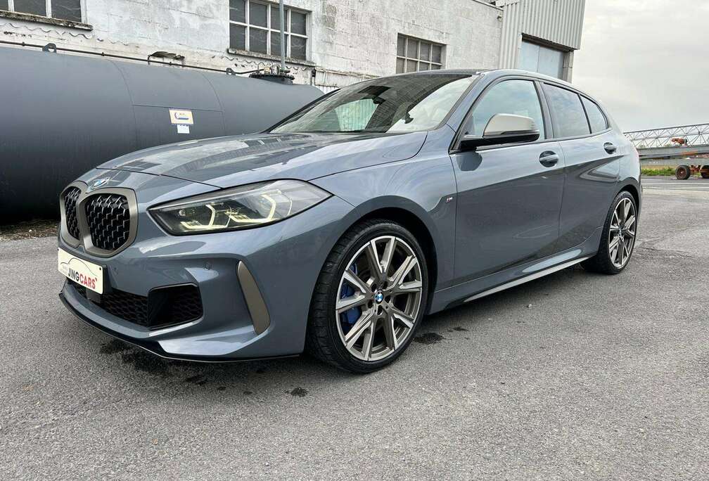 BMW M135iXAS/Sfeervelichting/Cam/Carplay//Harman/kardon/Enz