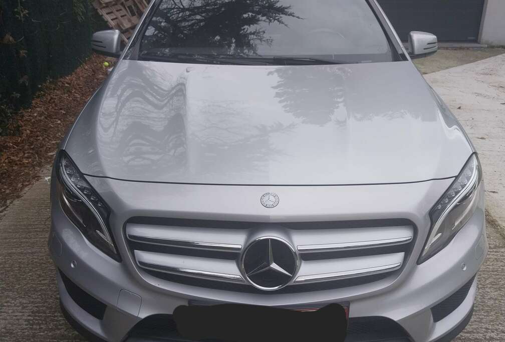 Mercedes-Benz GLA 200 d