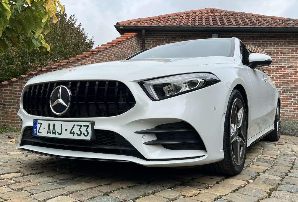 Mercedes-Benz A 200 7G-DCT AMG Line\
