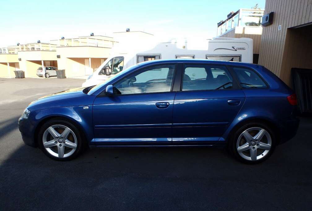 Audi A3 Sportback 2.0 TDi 16v Ambiente