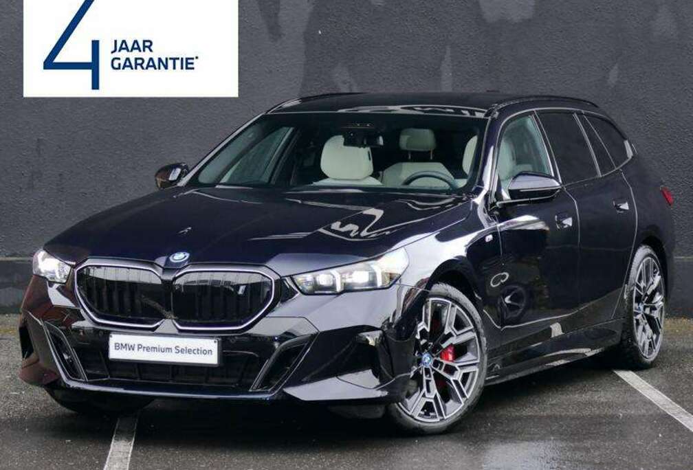 BMW eDrive40 Touring M Sport PRO  PANO  TOWB  Drive