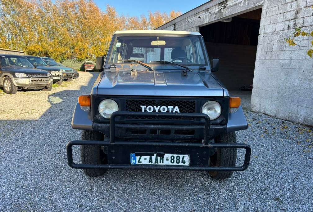 Toyota Bj73    Fourgon