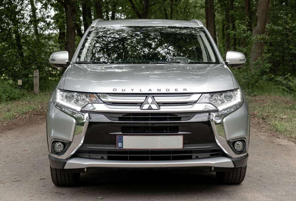 Mitsubishi Mitsubishi Outlander 2.0 Edition CVT 2WD