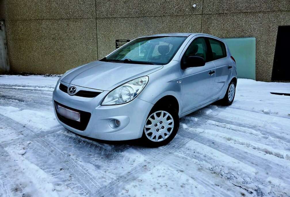 Hyundai 1.2i Lounge MY2011