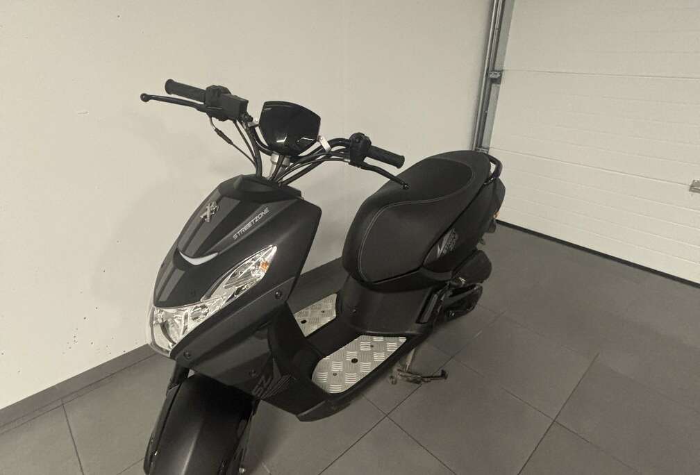 Peugeot 4T injection
