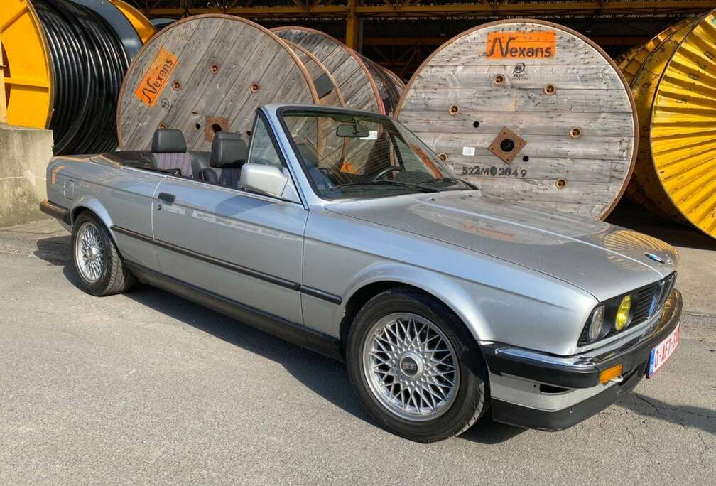 BMW 325i Cabriolet
