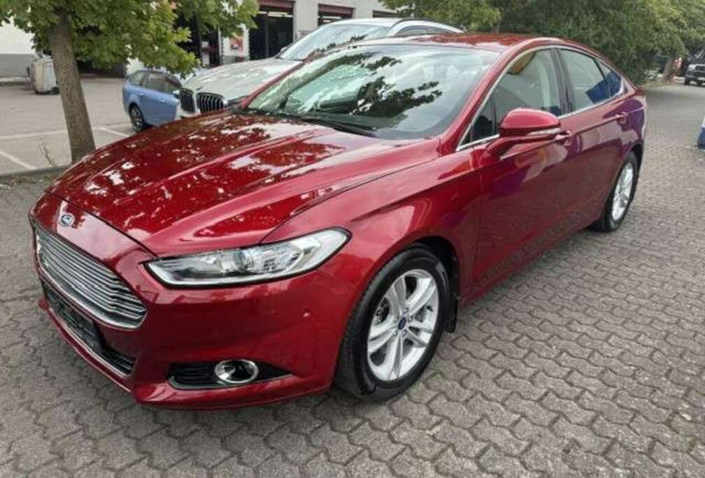Ford FORD MONDEO TITANIUM KAMERA MFL SHZ NAVI KEYLESS G