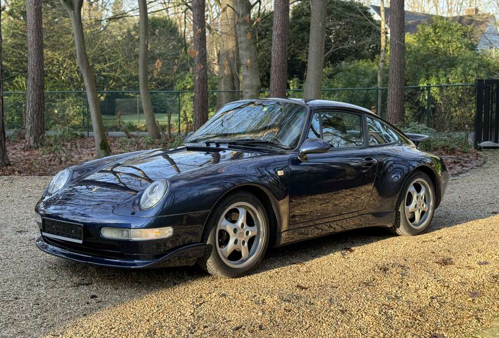 Porsche 911 Carrera