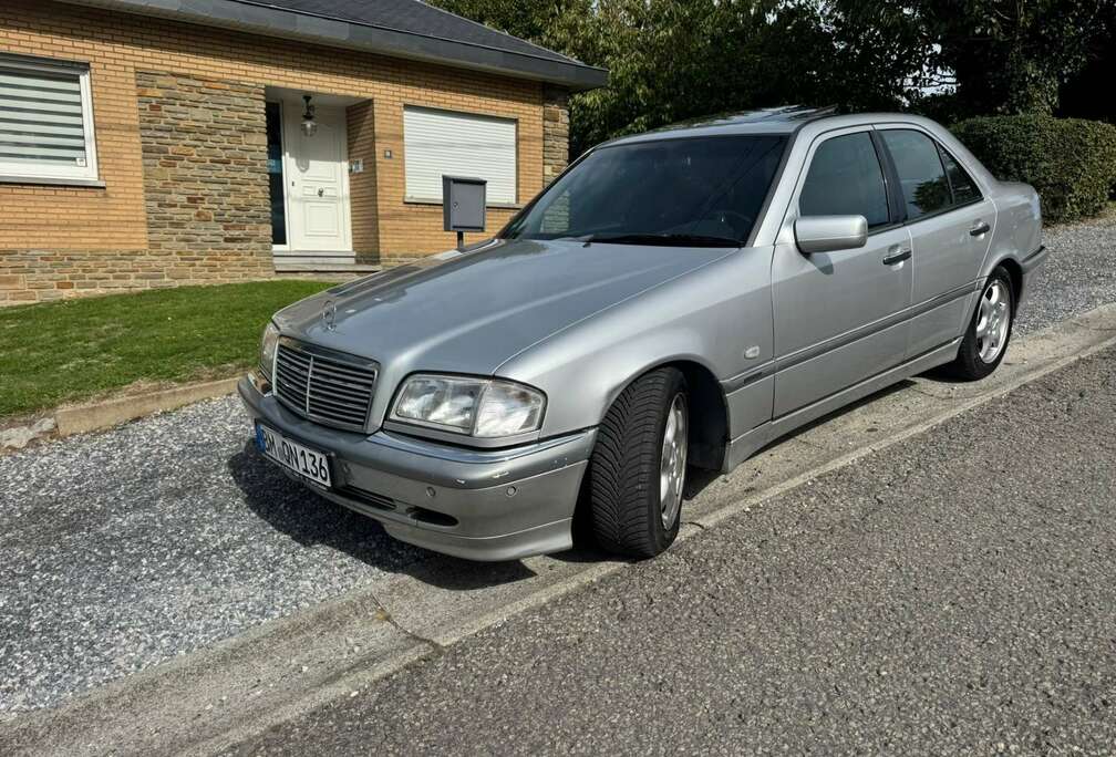 Mercedes-Benz Elegance