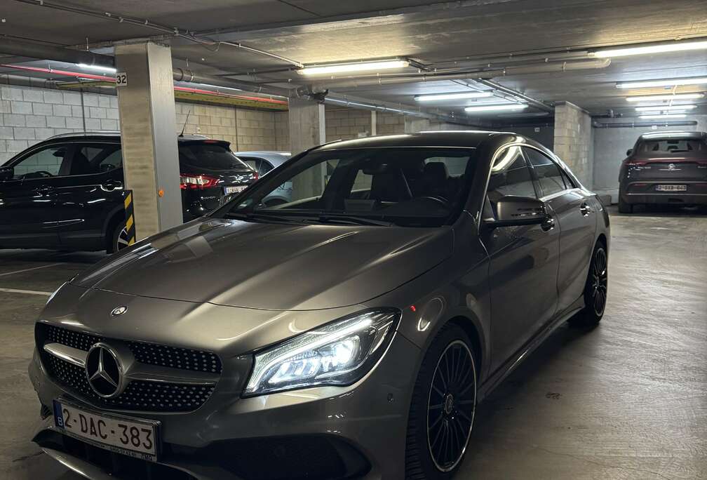Mercedes-Benz CLA 180 7G-DCT AMG Line