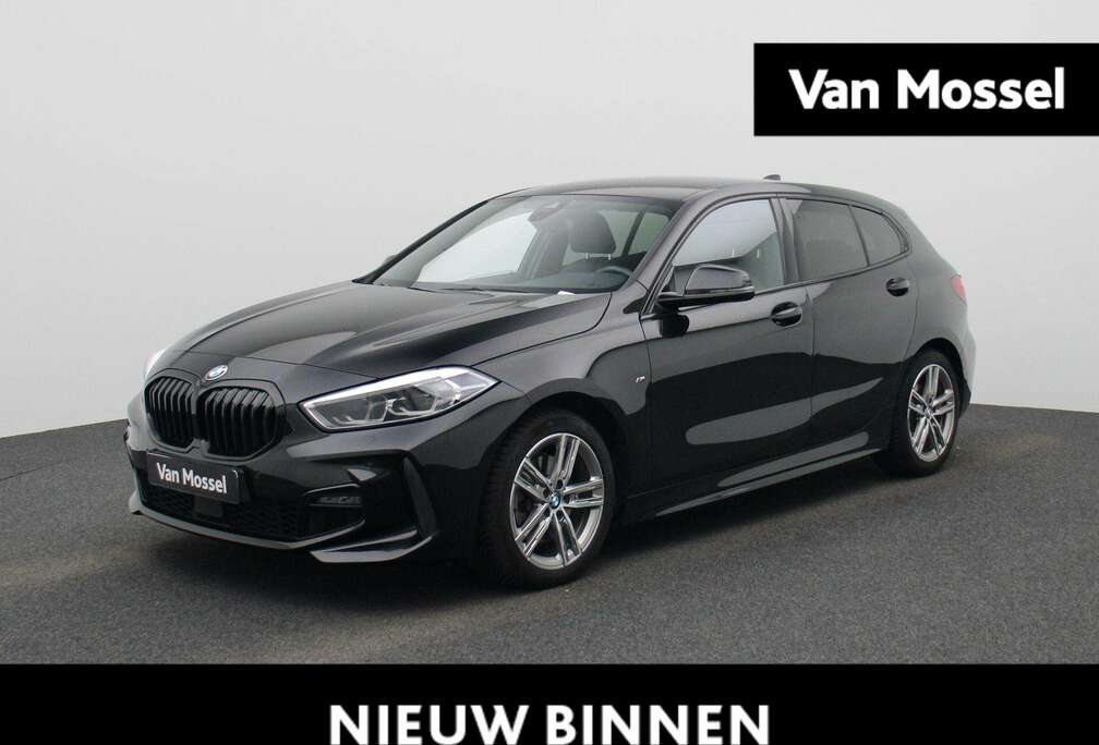 BMW 1 Reeks Hatch 116iA M PACK  CARPLAY  LED  PDC