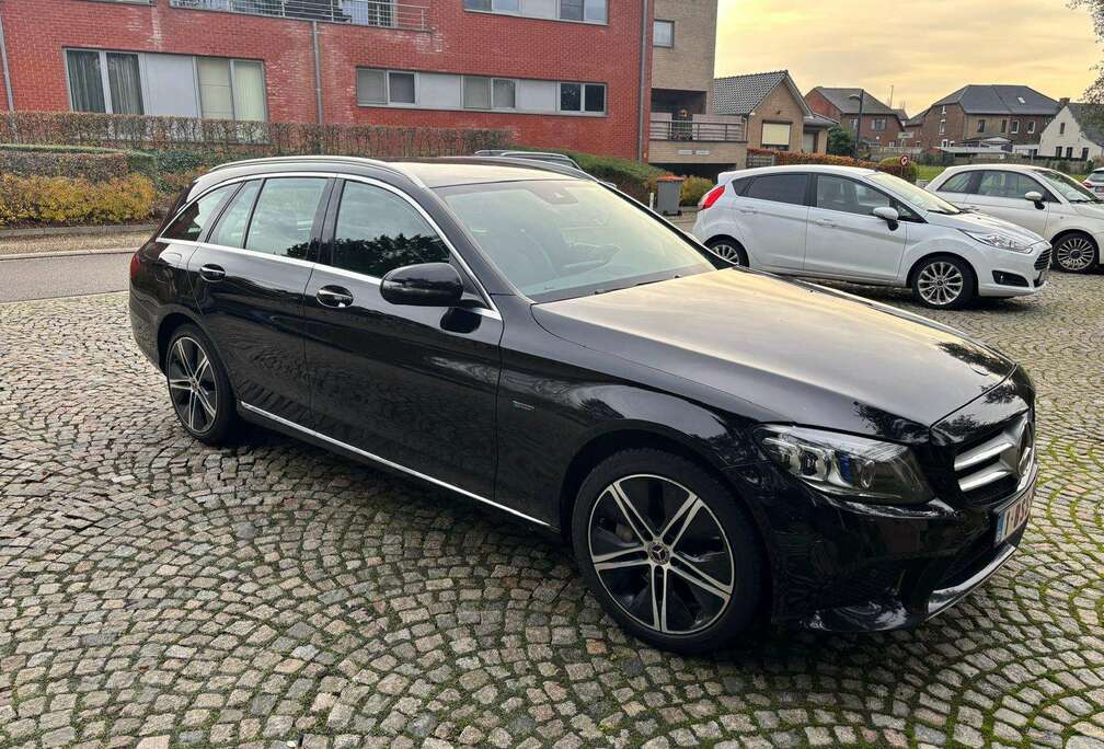 Mercedes-Benz C 300 e PHEV Business Solution