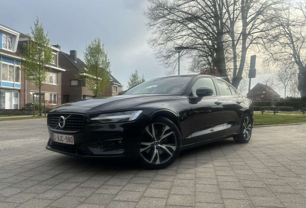 Volvo 2.0 B3 MHEV R-Design Geartronic