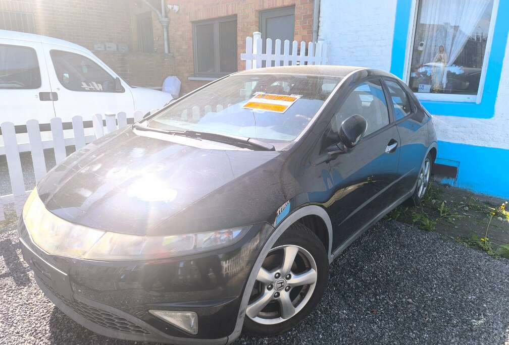 Honda Civic 1.4i