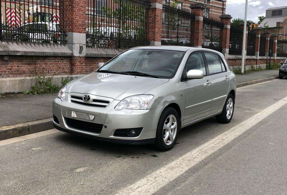 Toyota 1.6i VVT-i 16v Linea Sol