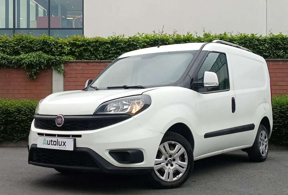 Fiat Doblo utilitaire - 3 places