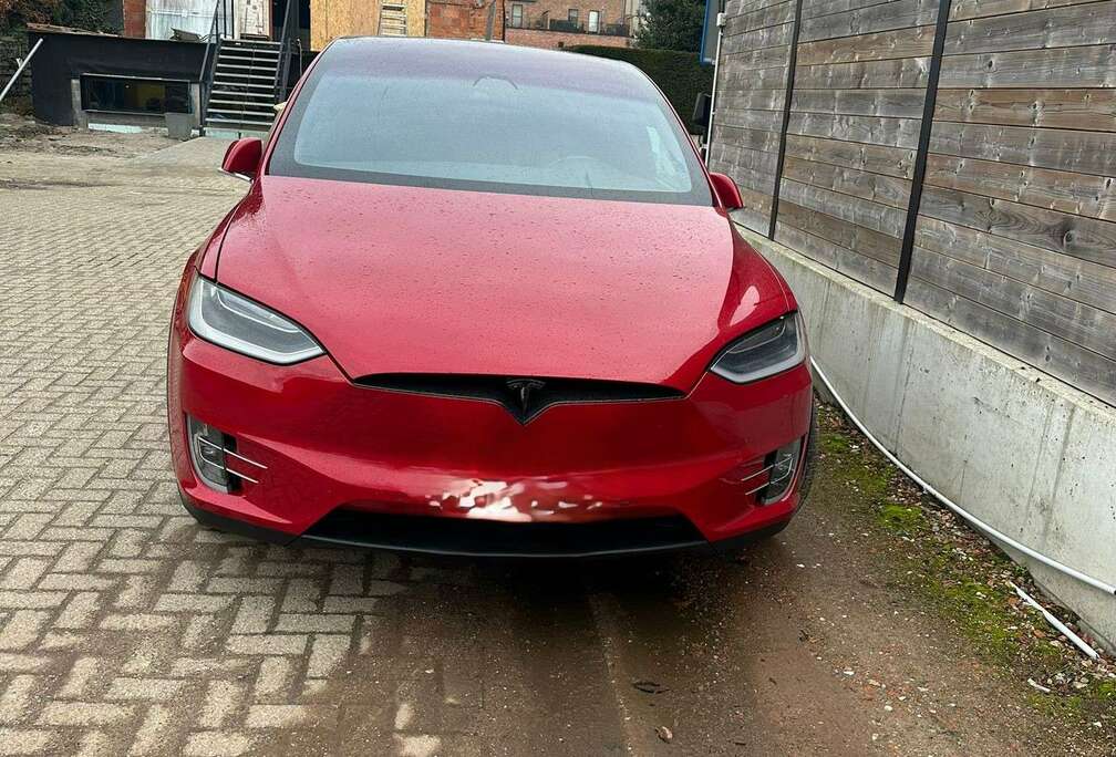 Tesla Model X Ludicrous Performance