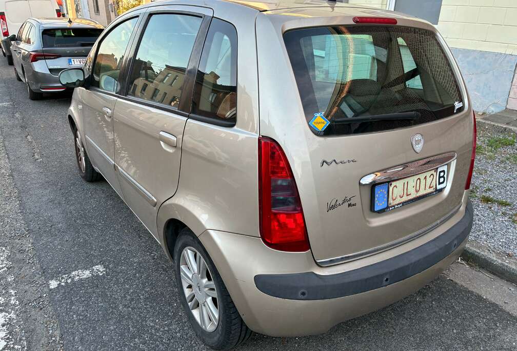 Lancia Musa 1.4i 16v Platino