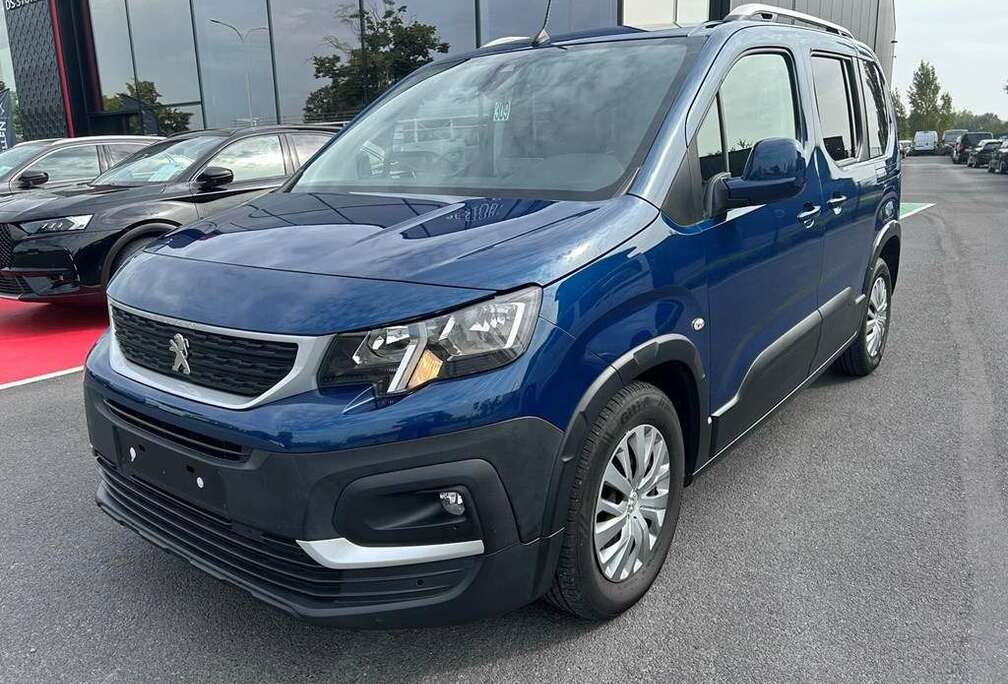 Peugeot PureTech S/S Active EAT8