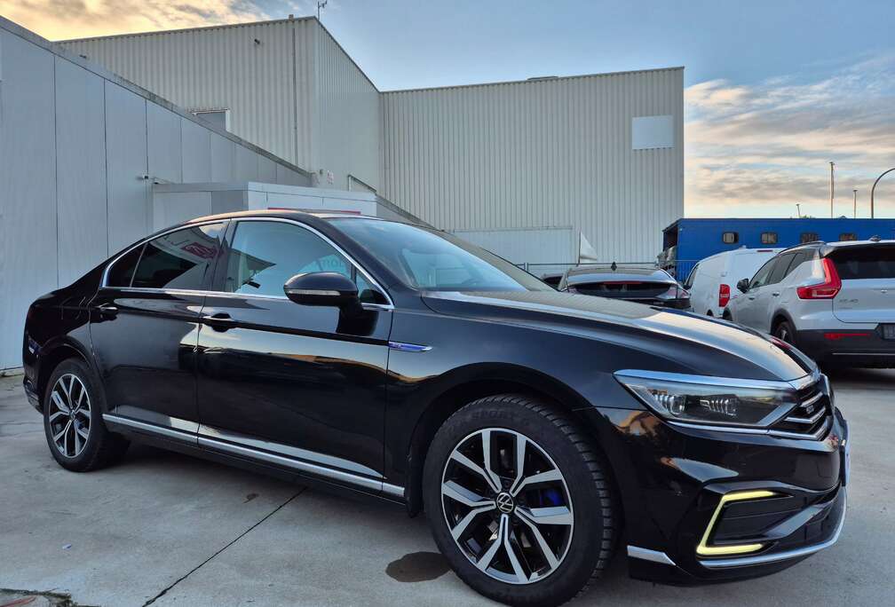 Volkswagen GTE 1.4 TSI 272cv  PHEV HYBRID / DSG / FULL