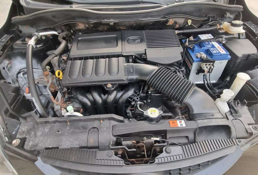 Mazda 1.3i Sport