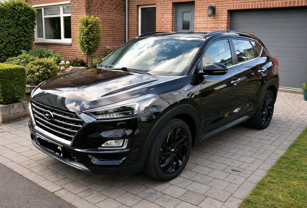 Hyundai Tucson 1.6 CRDi 136 cv Shine black édition bva