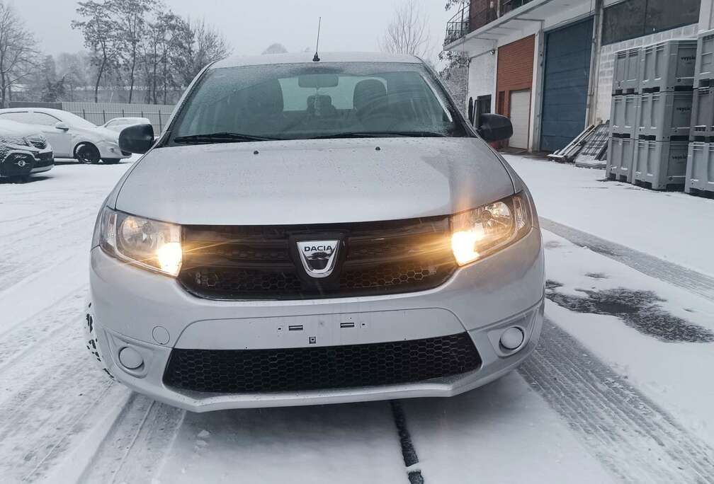 Dacia 1.2 16V 75 E6 Lauréate